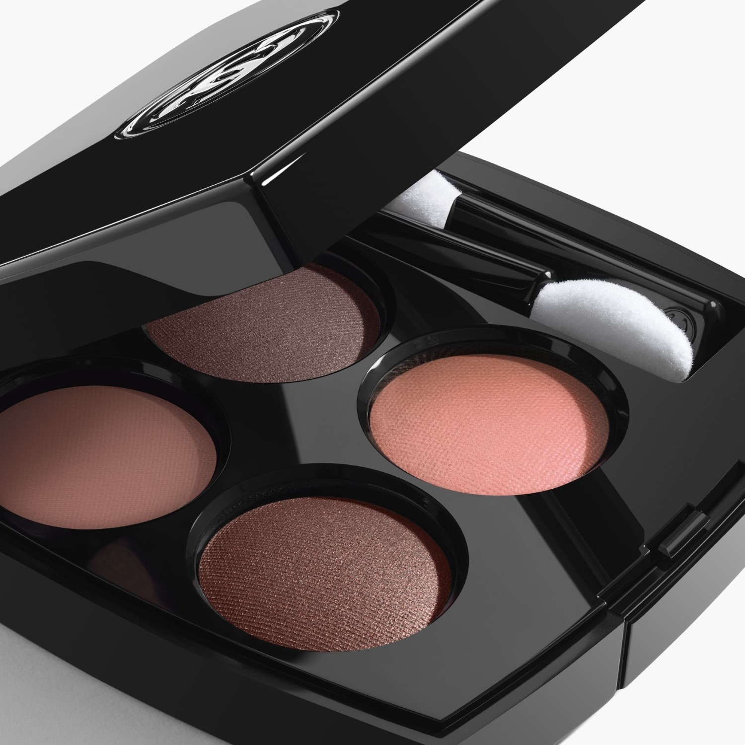 SOMBRAS DE OJOS EFECTOS MÚLTIPLES